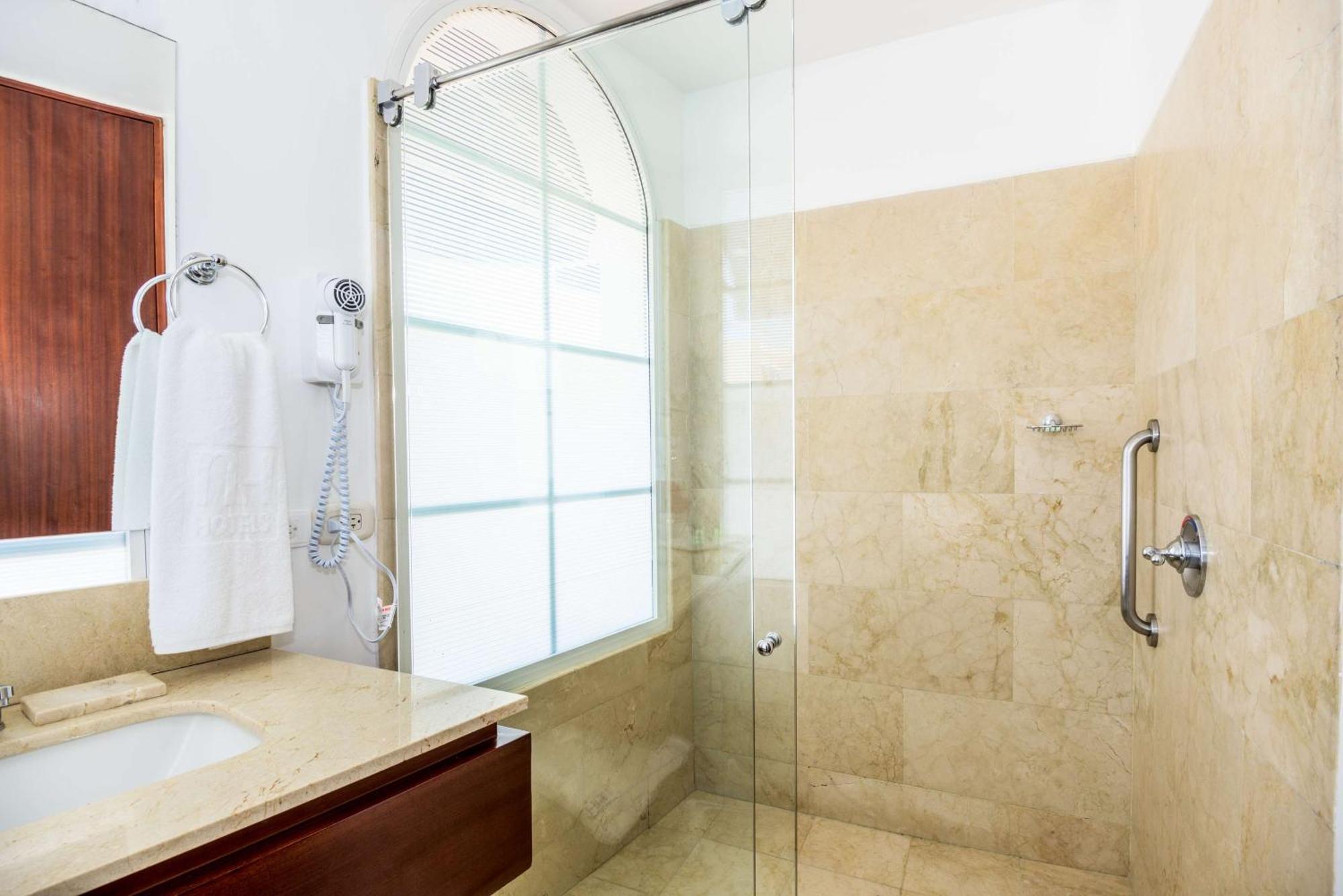 Nh Royal Urban Cartagena Hotel Luaran gambar