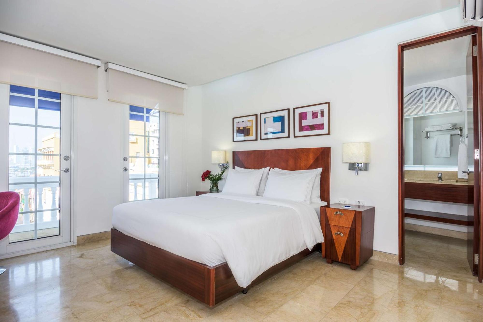 Nh Royal Urban Cartagena Hotel Luaran gambar